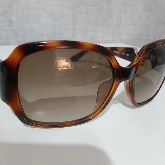 Salvatore Ferragamo Tortoise Shell Sunglasses - Picture 7 of 7